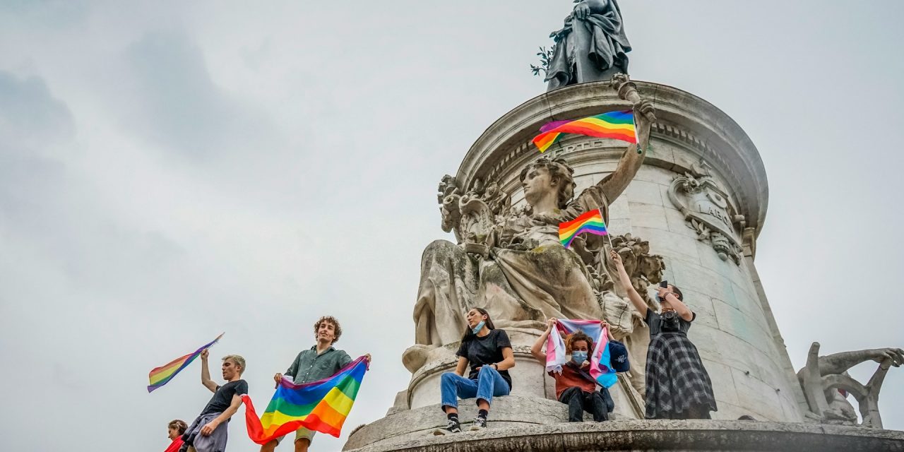 Les discriminations transphobes, angle mort des politiques LGBTI+