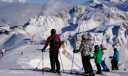 Moniteurs de ski : après la transmission entre les générations, réfléchissons à l&rsquo;avenir de la profession
